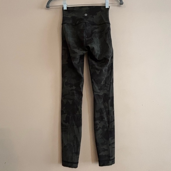 Lululemon Sz 0 Wunder Under High-Rise Tight 25" *Full-On Luxtreme Camo Green - Picture 6 of 10